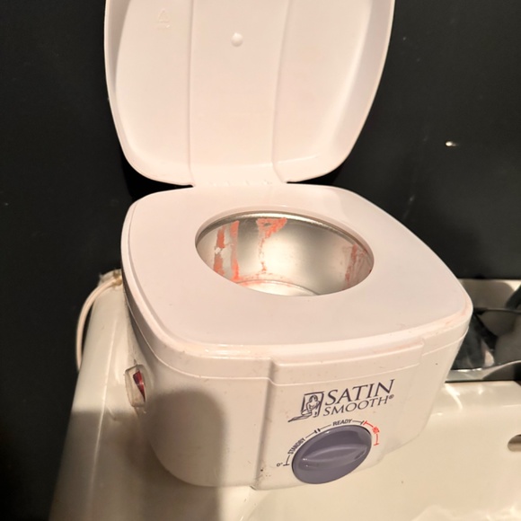 Waxing material - Picture 2 of 3